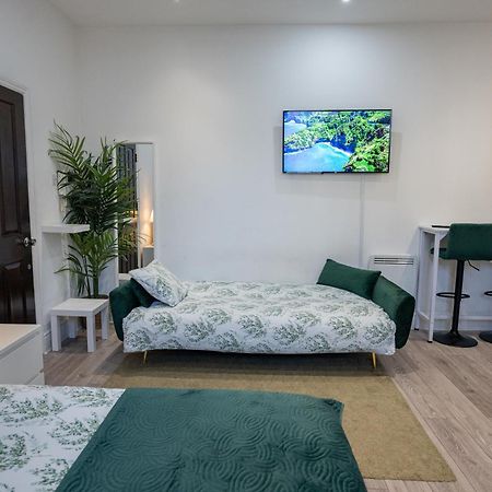 Beautiful Studio Flat In Hackney Next To Overground Station 伦敦 外观 照片