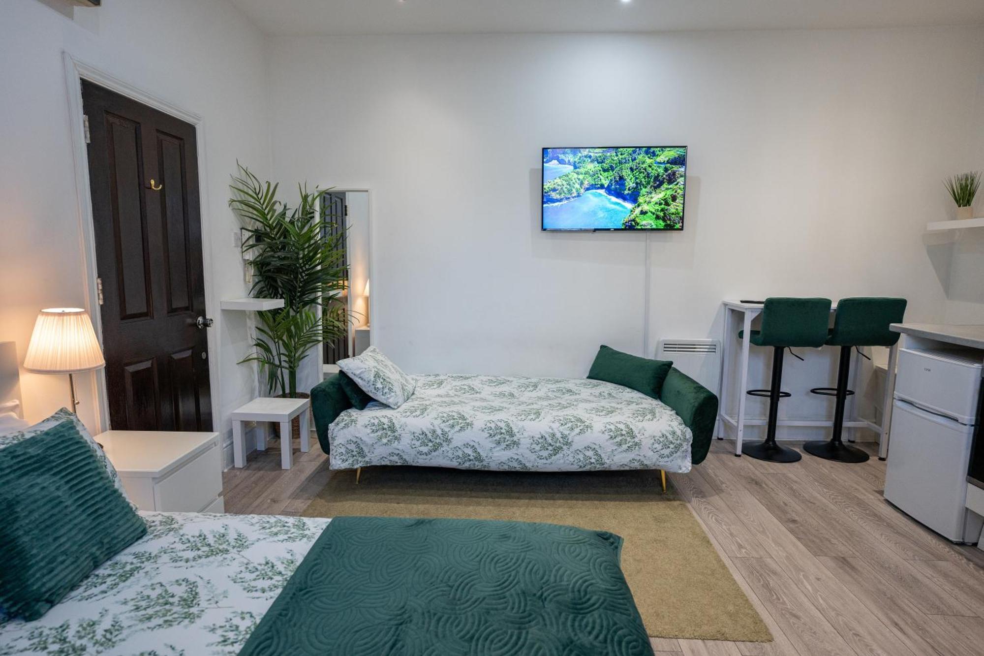 Beautiful Studio Flat In Hackney Next To Overground Station 伦敦 外观 照片
