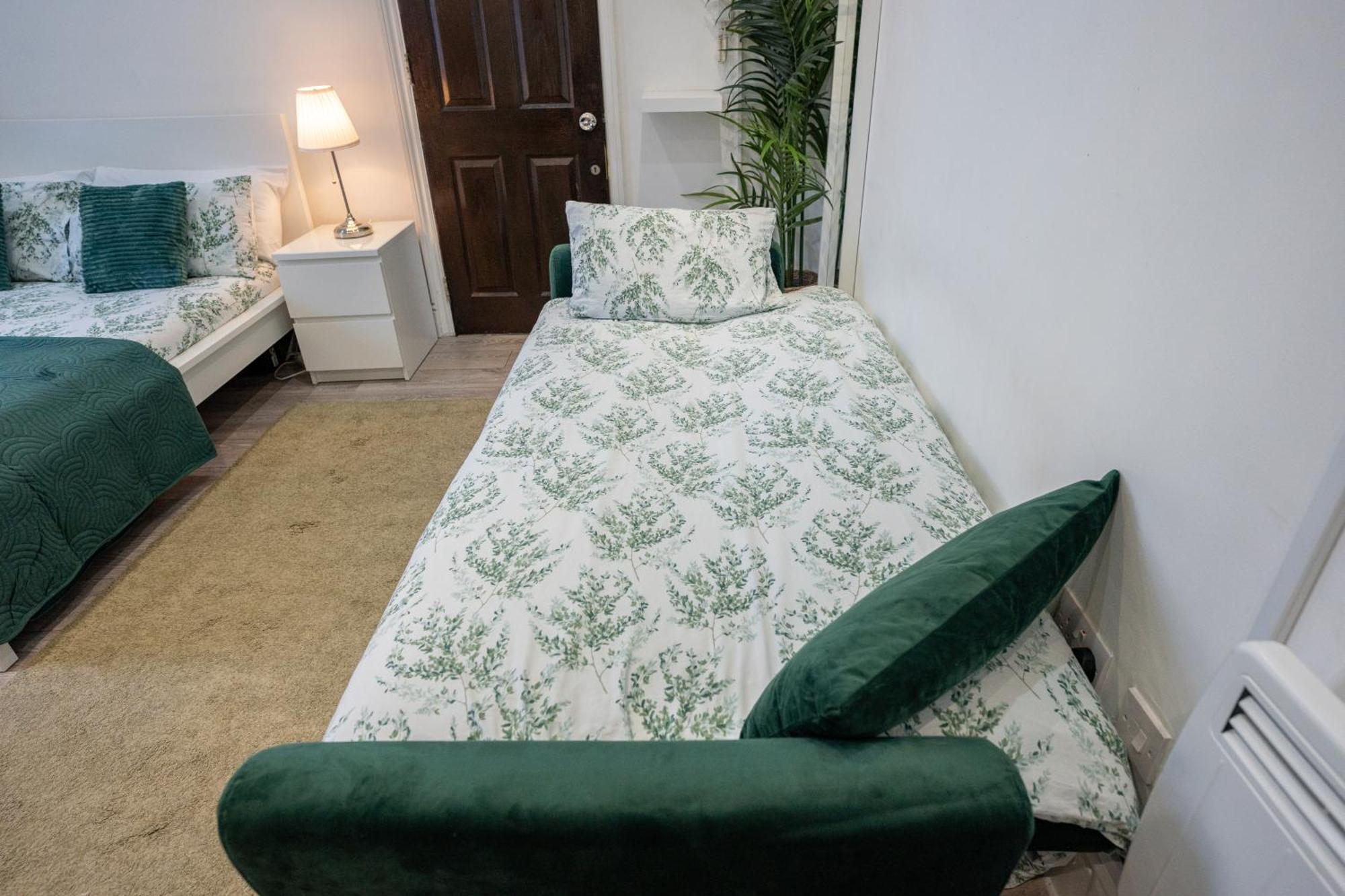 Beautiful Studio Flat In Hackney Next To Overground Station 伦敦 外观 照片