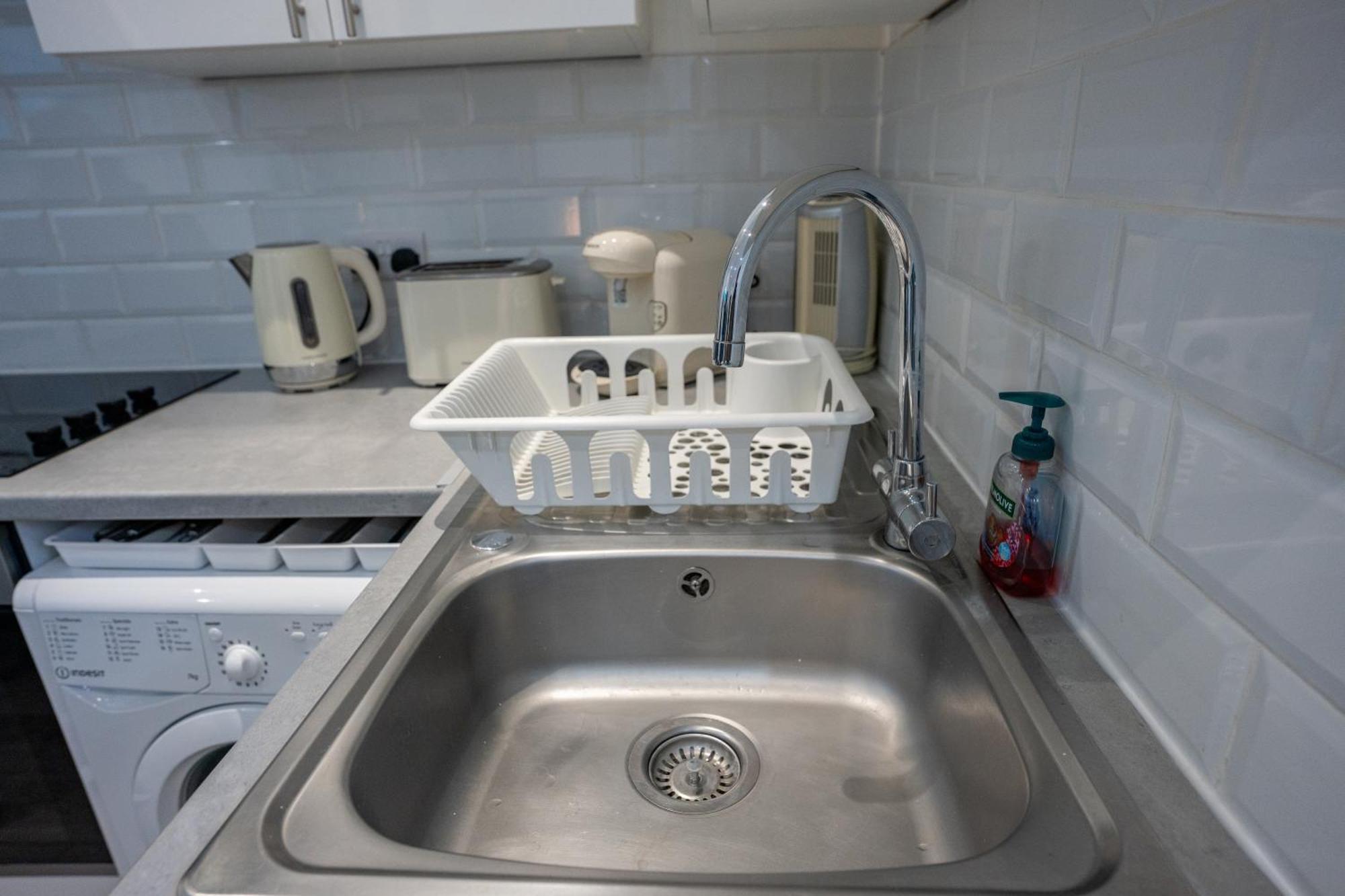 Beautiful Studio Flat In Hackney Next To Overground Station 伦敦 外观 照片