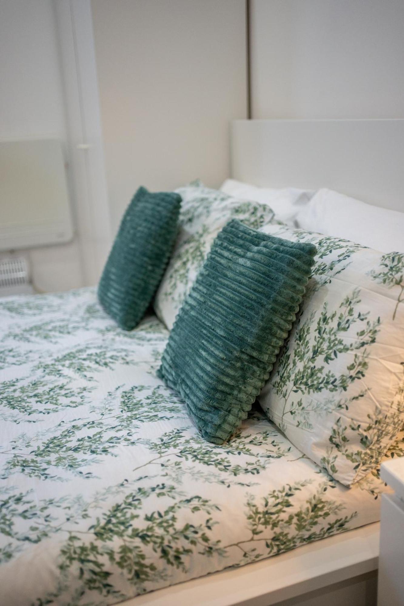 Beautiful Studio Flat In Hackney Next To Overground Station 伦敦 外观 照片